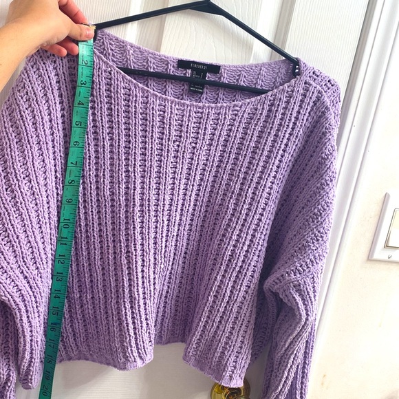 Cropped sweater - Picture 2 of 4